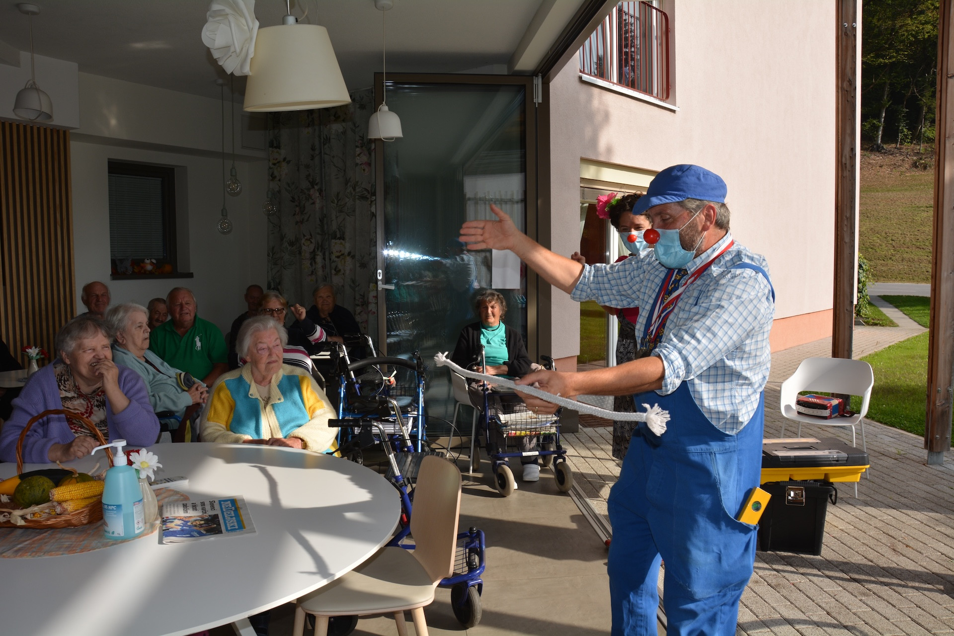 Obisk Rdečih noskov