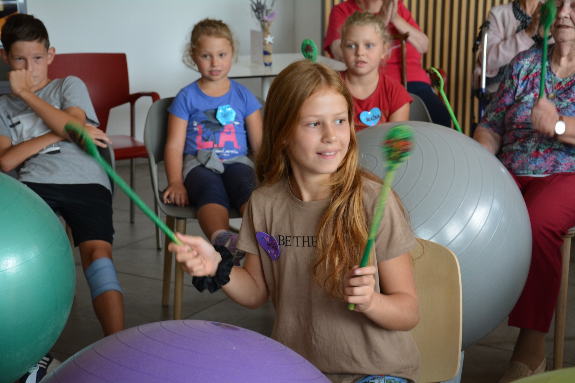 Otroci zaposlenih na obisku v Pegazovem domu