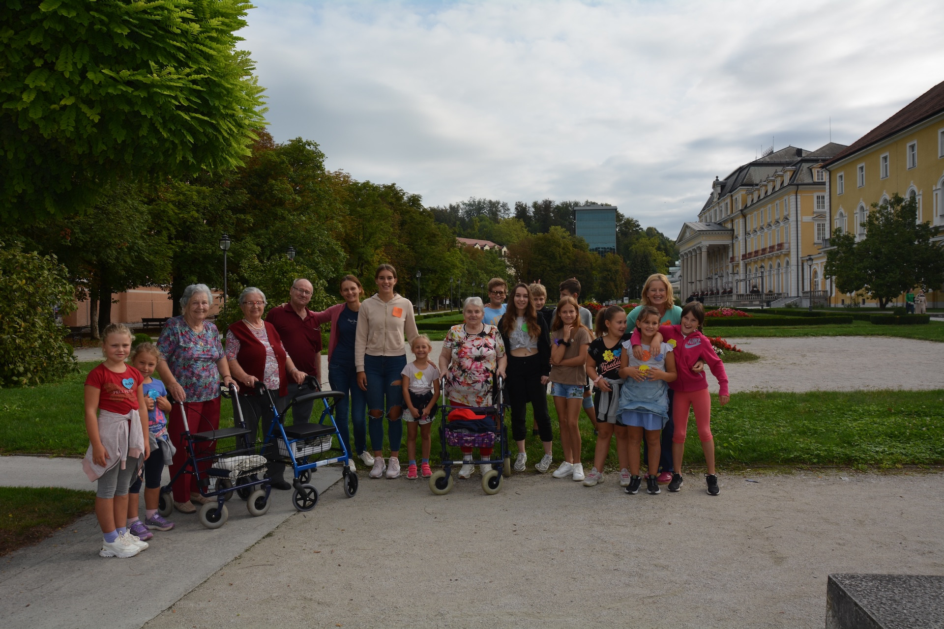 Otroci zaposlenih na obisku v Pegazovem domu
