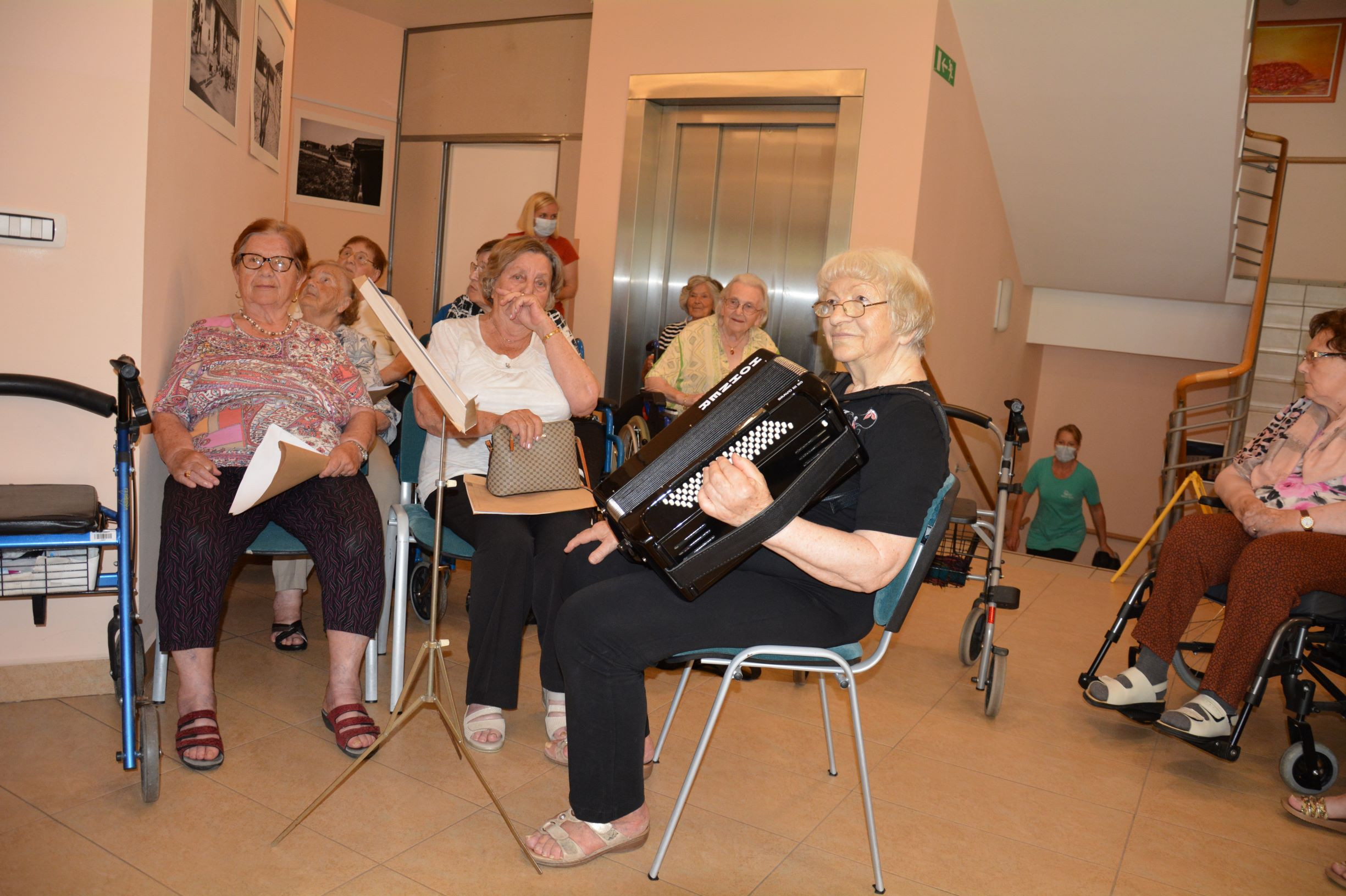 Otvoritev fotografske razstave Nikogaršnja zemlja