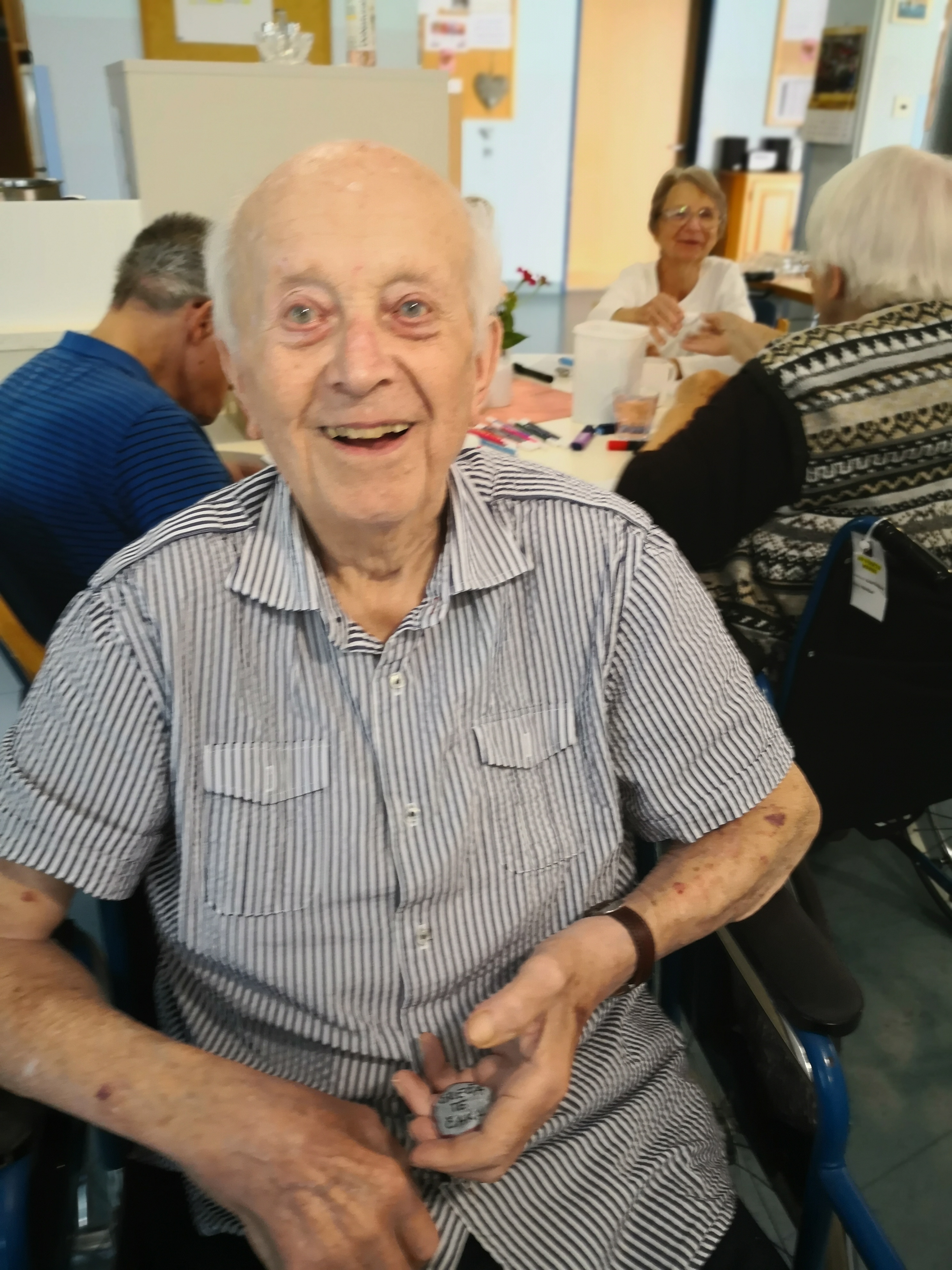 Peka višnjevega zavitka in ustvarjanje kamnov sreče