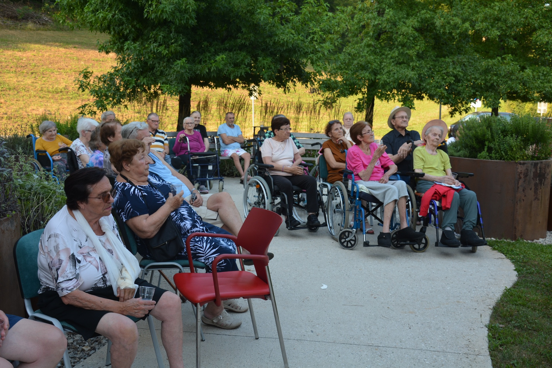 Poletna noč in palačinke