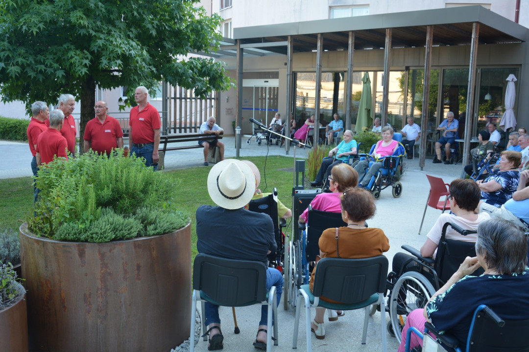 Poletna noč in palačinke