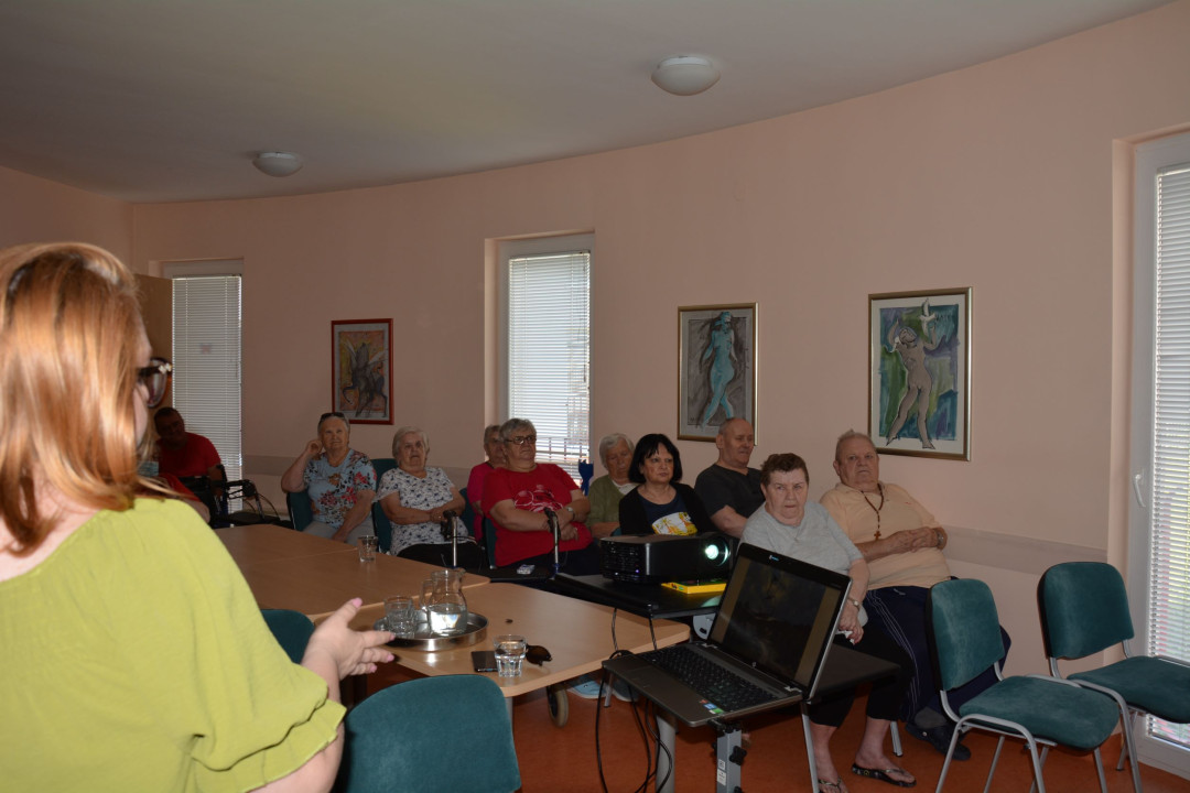 Potepanje po Gorenjski in Zgornjem Posočju z Natašo Koražija