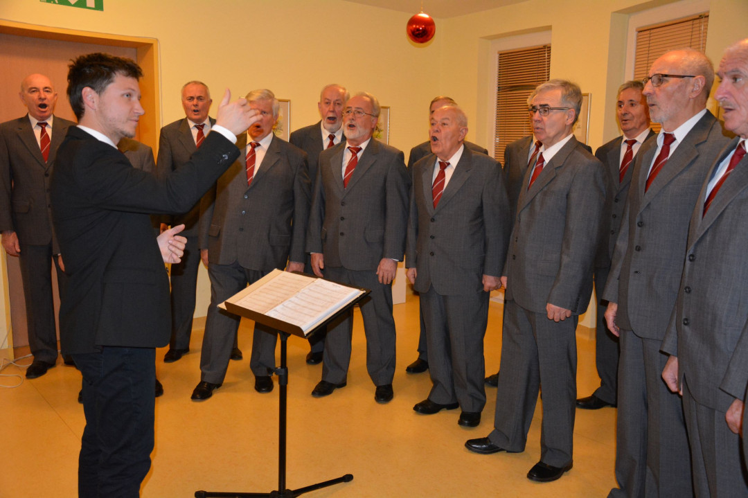 Praznični nastop moškega pevskega zbora