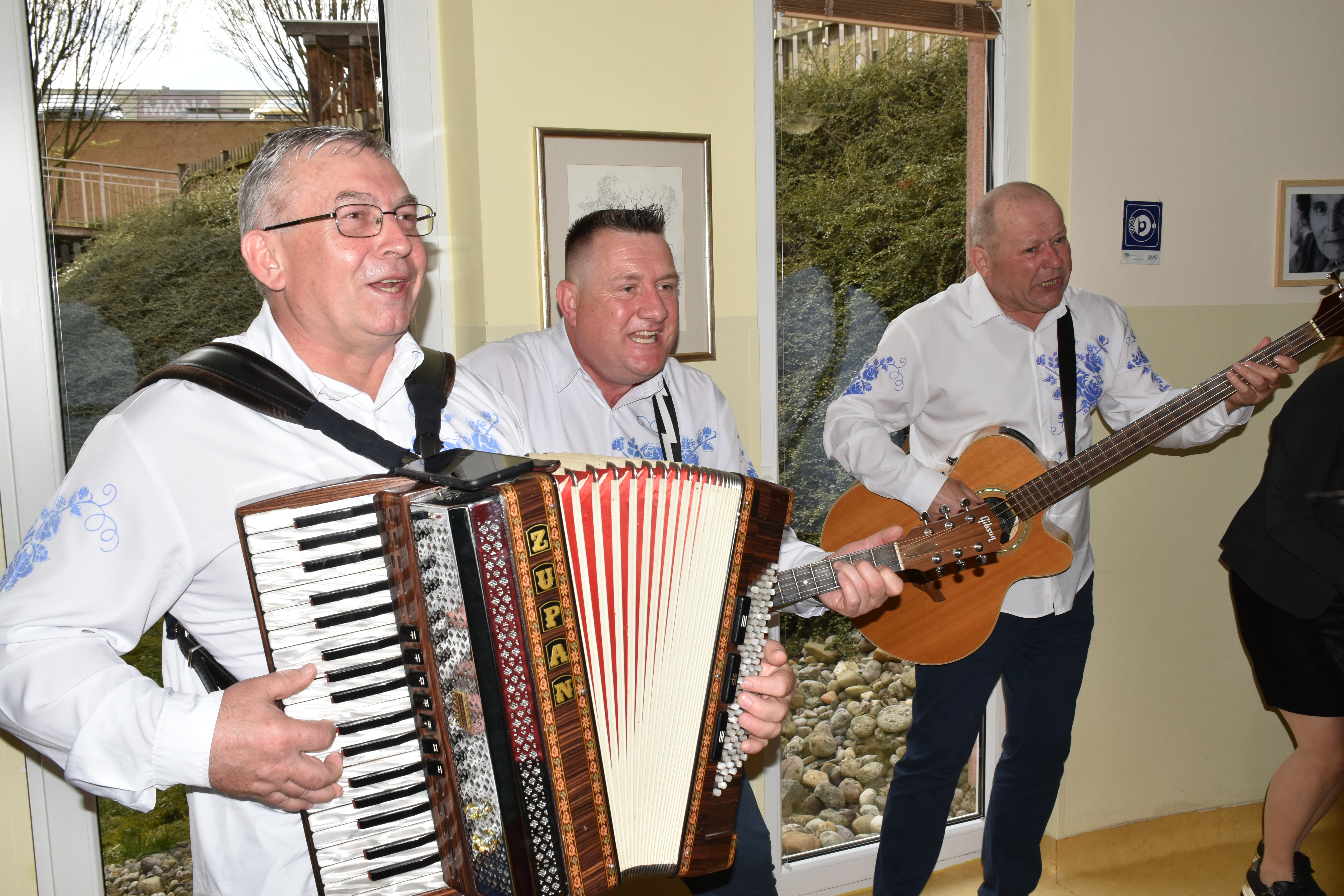 Praznovanje 19. obletnice doma