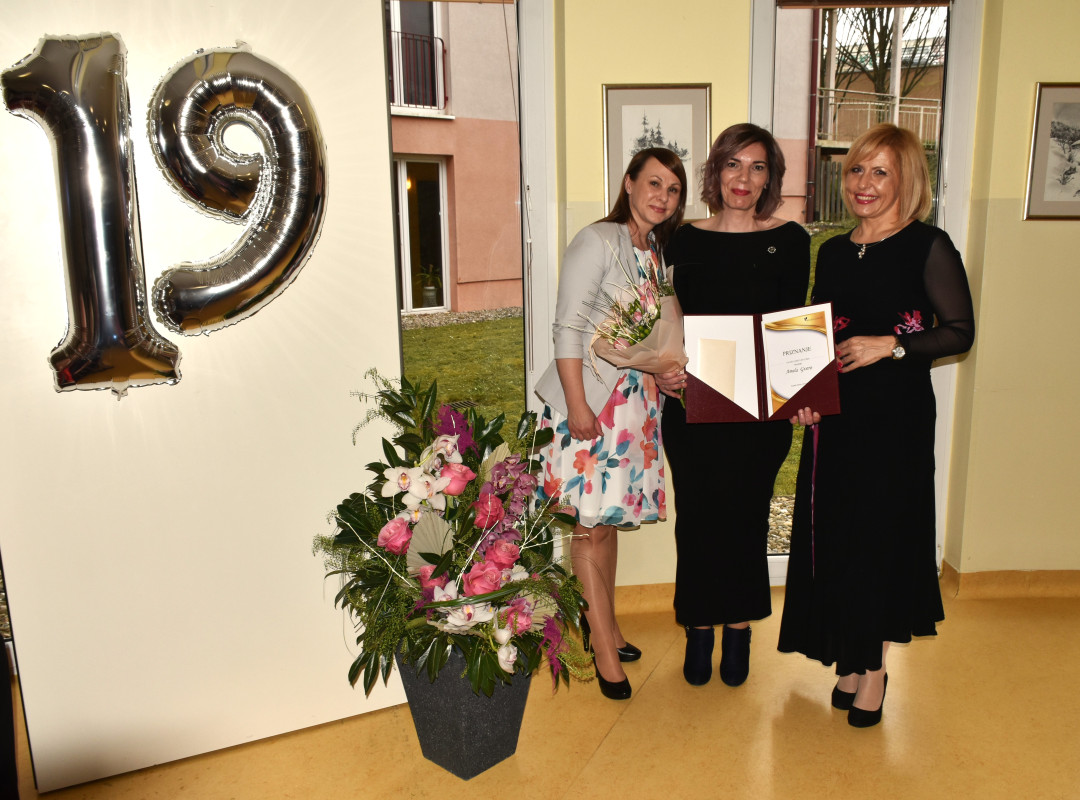 Praznovanje 19. obletnice doma