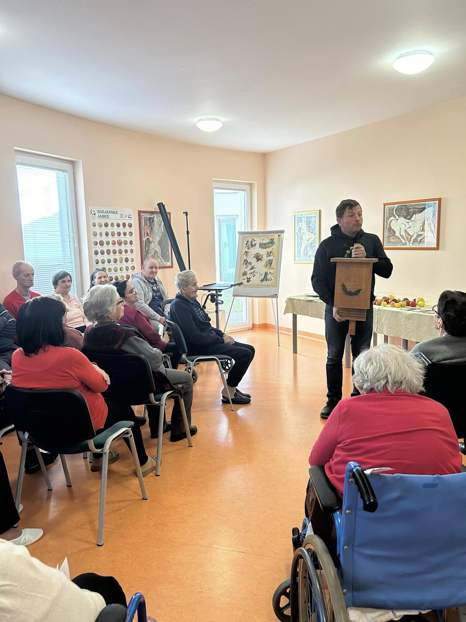 Predavanje o jabolkih