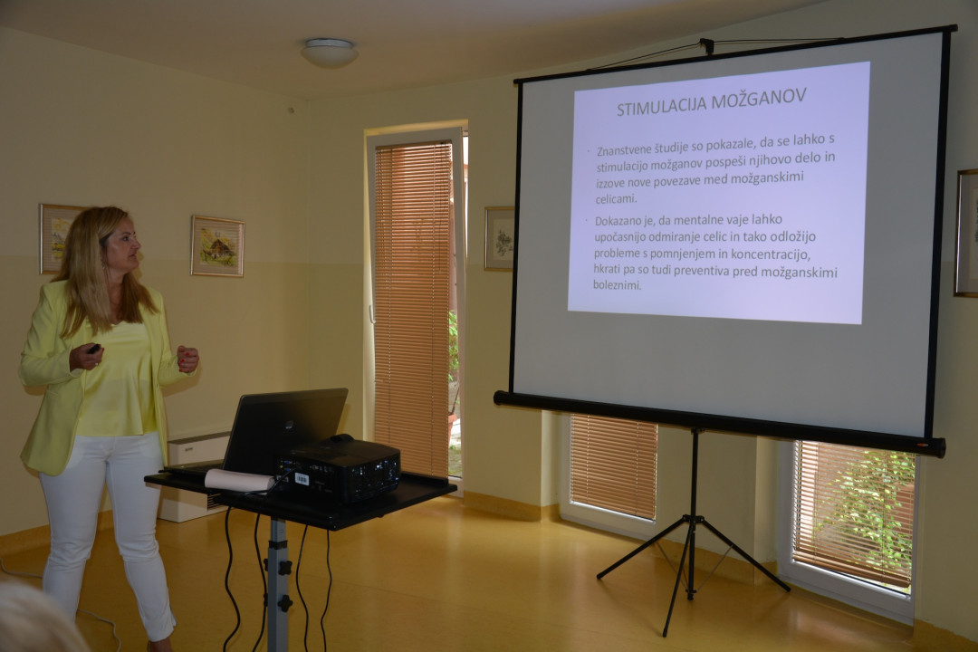 Predavanje: Prepoznavanje, razumevanje in obravnava oseb z demenco