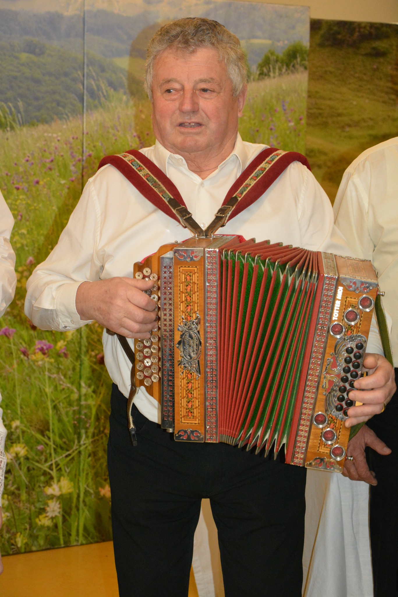 Predstava Tonček se ženi