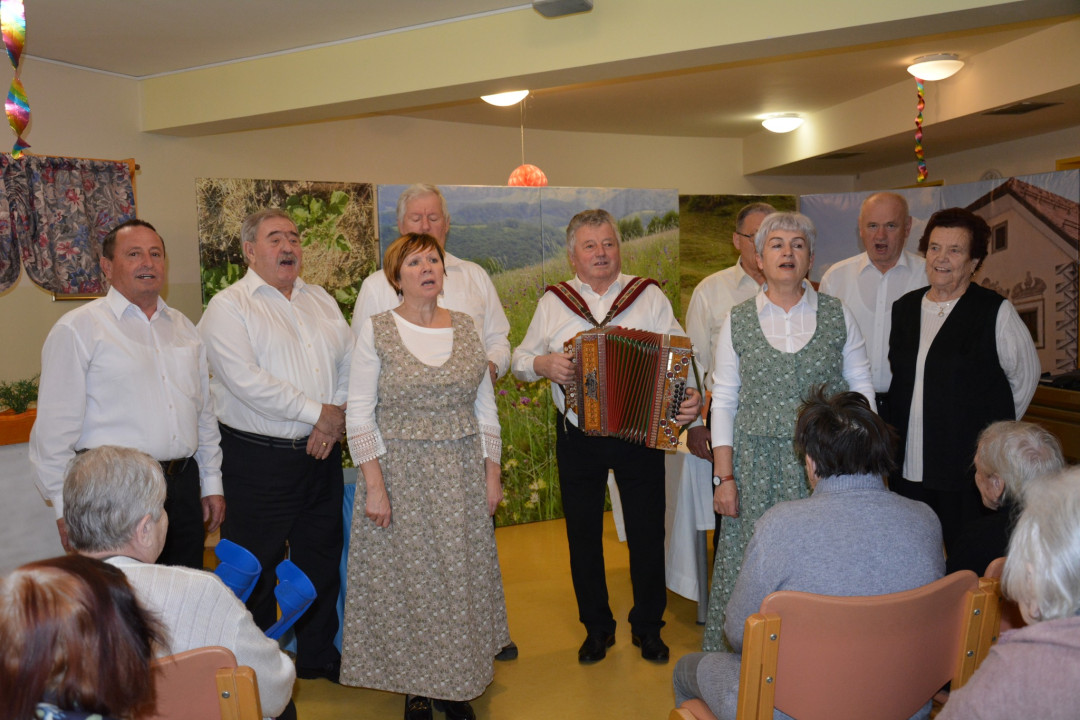 Predstava Tonček se ženi