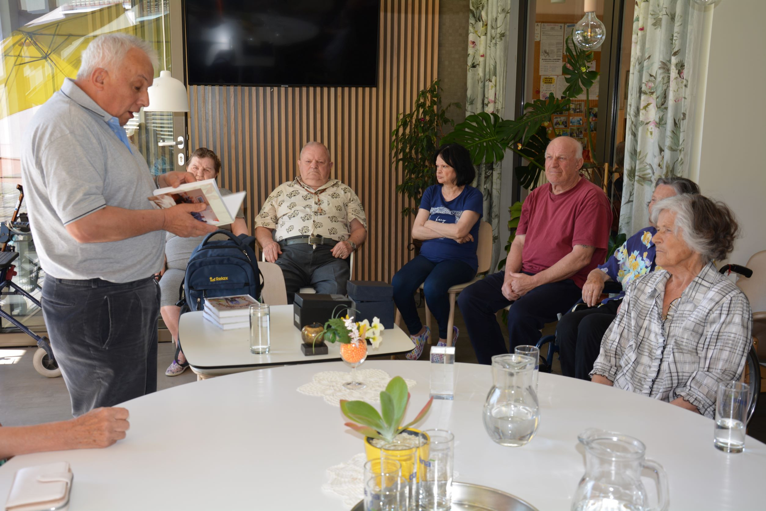 Predstavitev knjige Toneta Plevčaka Iz trnja do cvetja