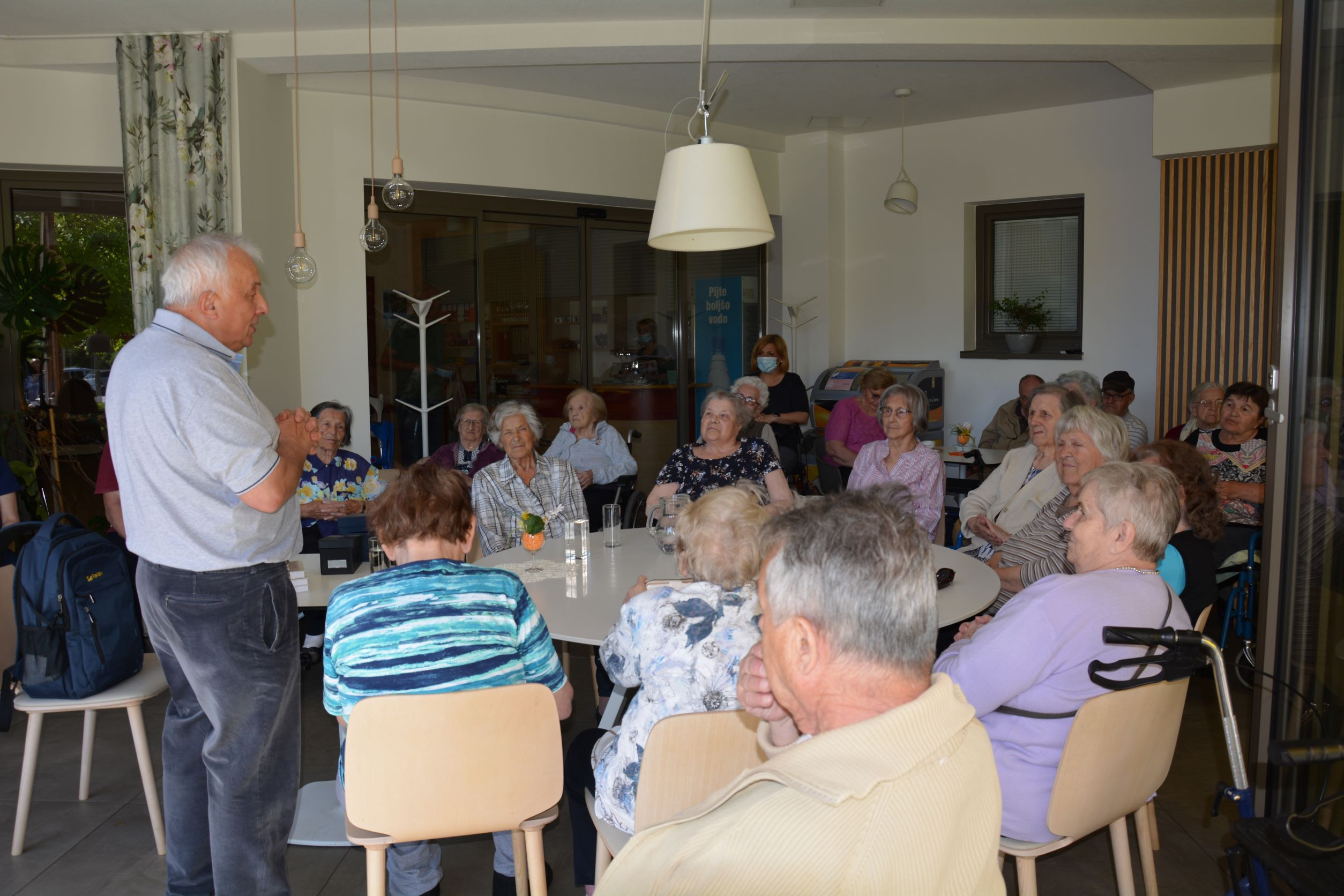 Predstavitev knjige Toneta Plevčaka Iz trnja do cvetja