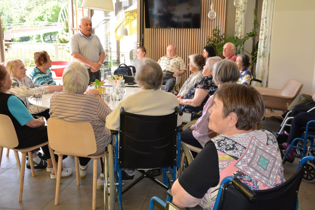 Predstavitev knjige Toneta Plevčaka Iz trnja do cvetja