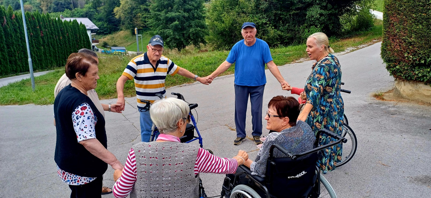 Pri Cvetki v zunanji kuhinji