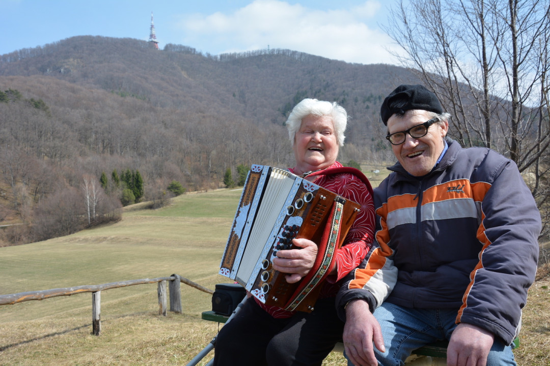 Prvi pomladni dan  - občudujemo velikonočnico na Boču