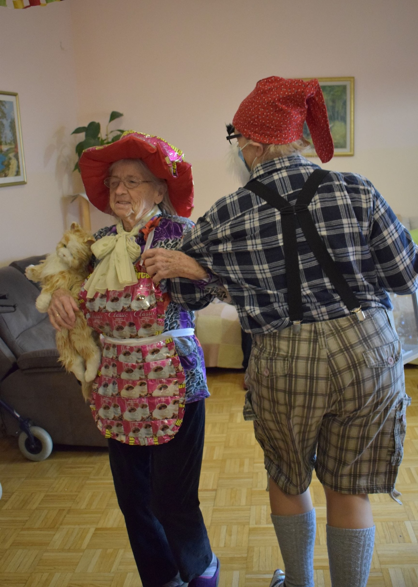 Pust- nasmejanih ust