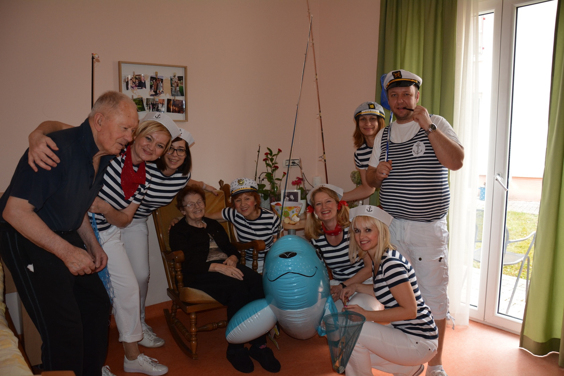 Pustno rajanje v Pegazovem domu