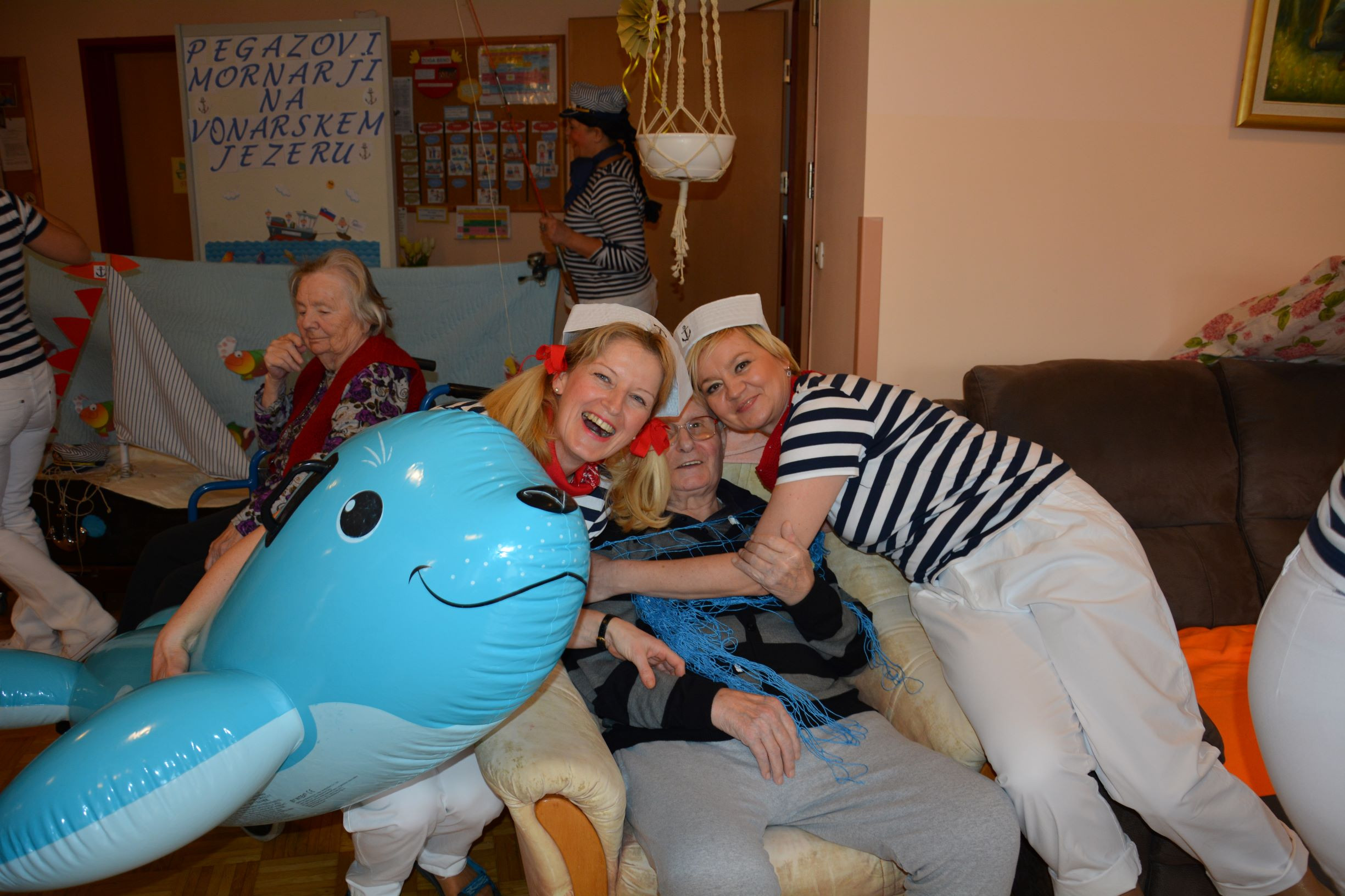 Pustno rajanje v Pegazovem domu