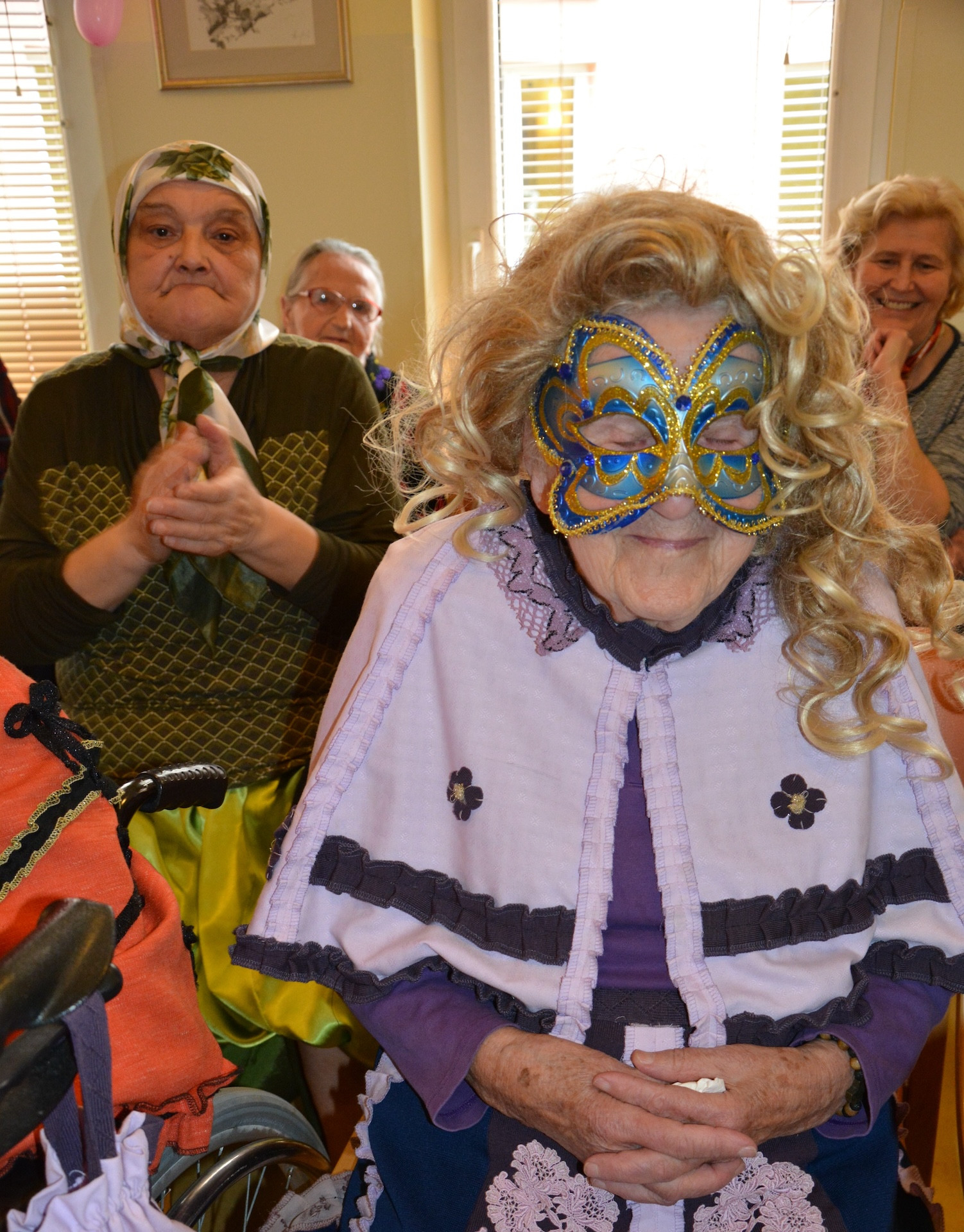 Pustno rajanje v Pegazovem domu