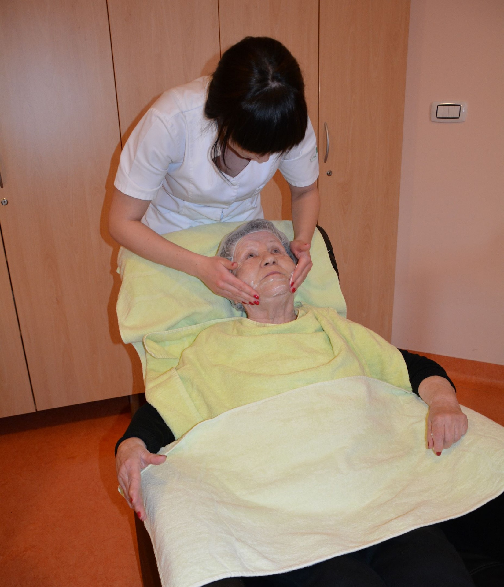 Razvajanje s Kozmetiko Afrodita