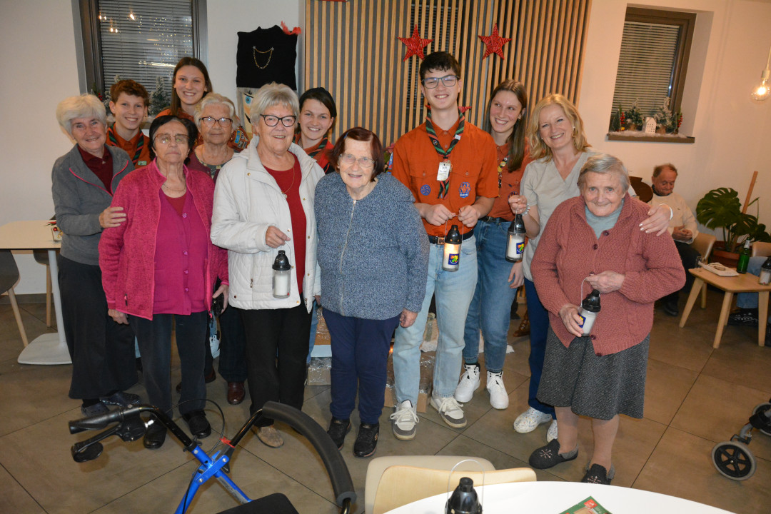 Skavti so prinesli Luč miru