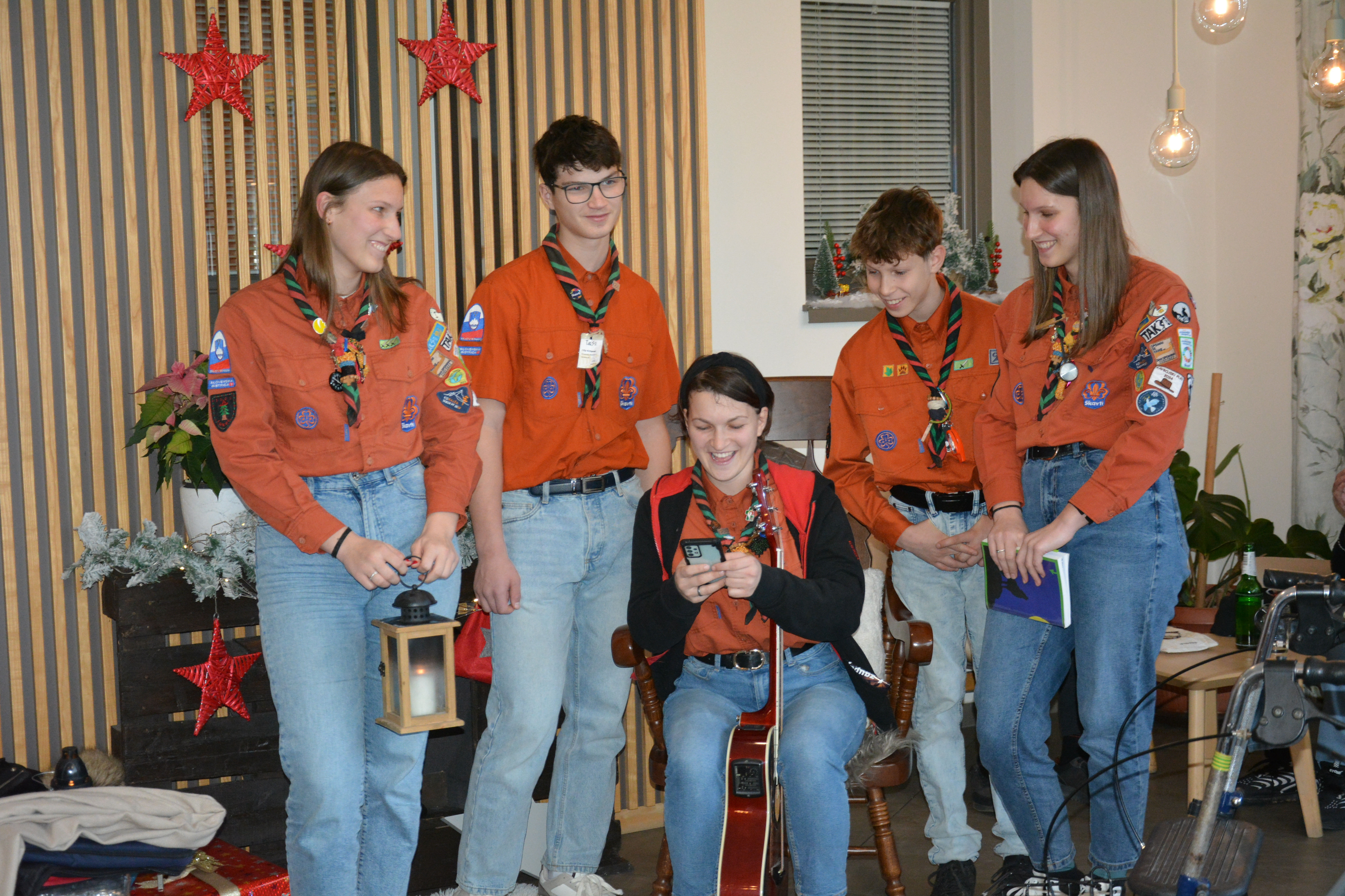 Skavti so prinesli Luč miru