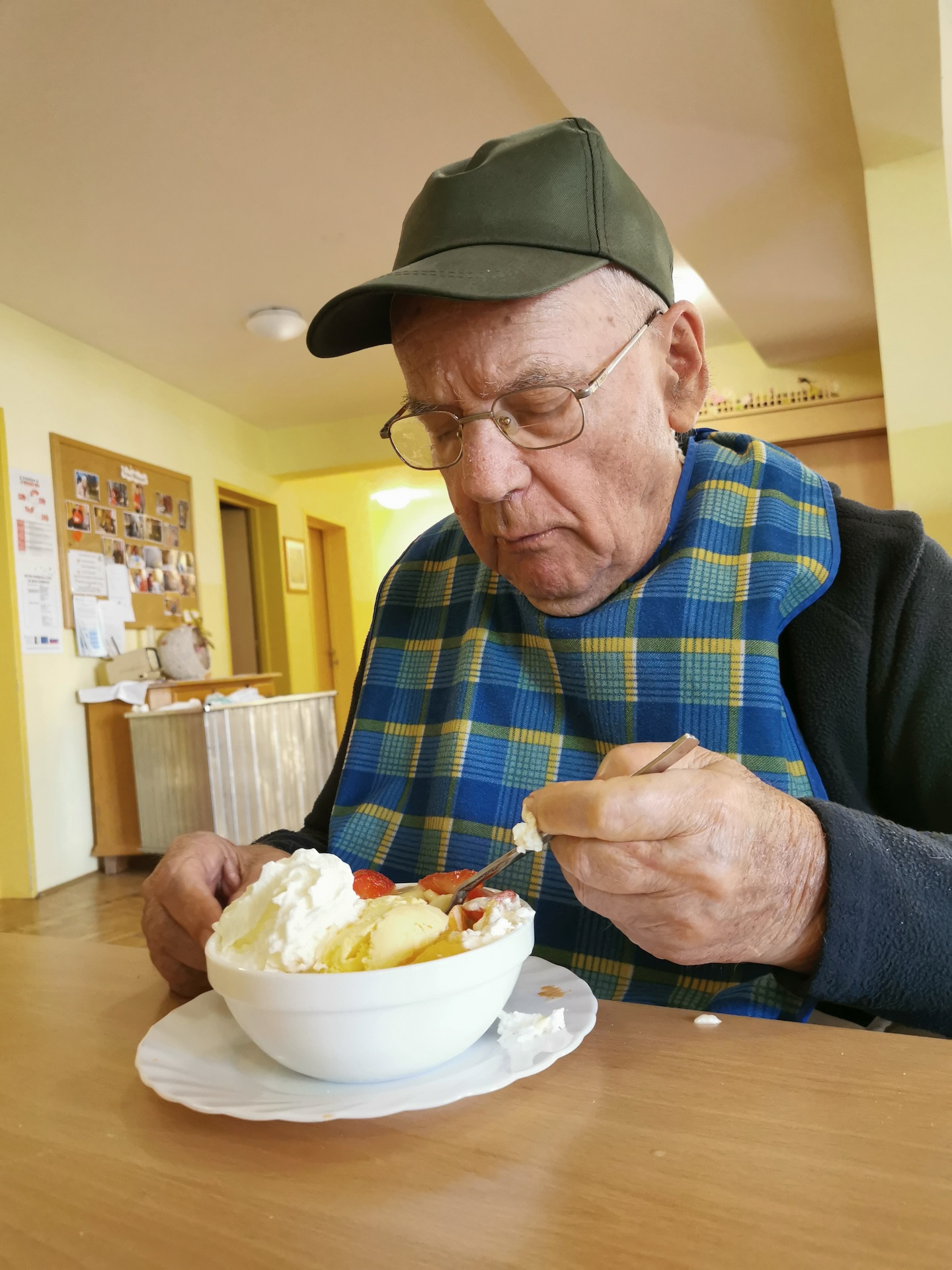 Sladoledni dan na demencah