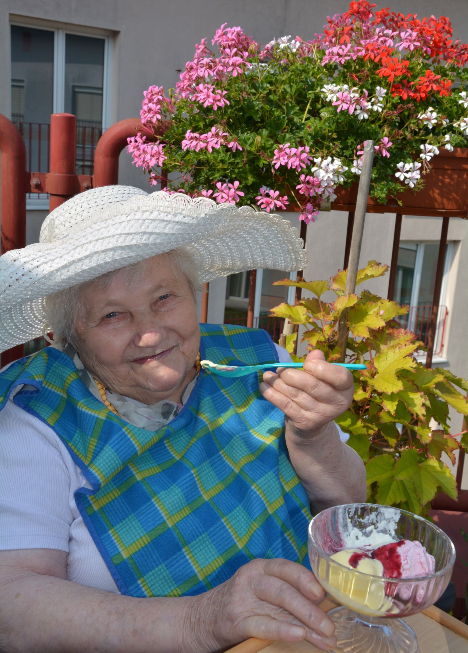 Sladoledni dan na terasi