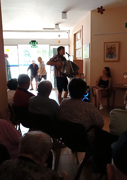 Slikarska razstava Jožice in Damjane Trobec