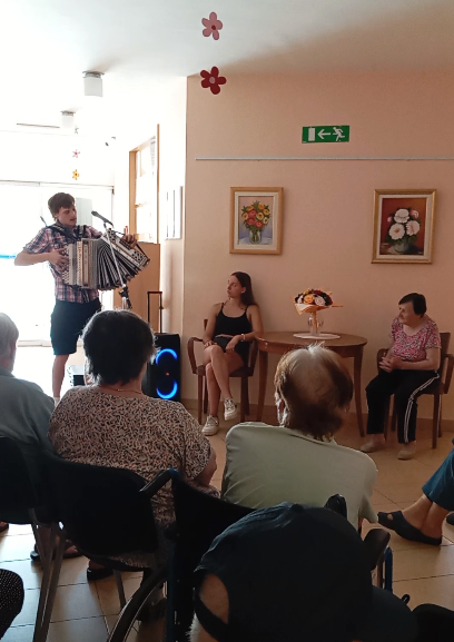 Slikarska razstava Jožice in Damjane Trobec