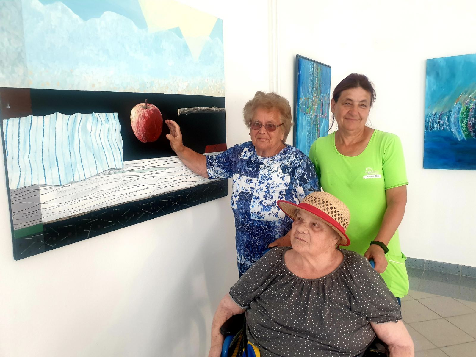 Sprehod do Anine galerije