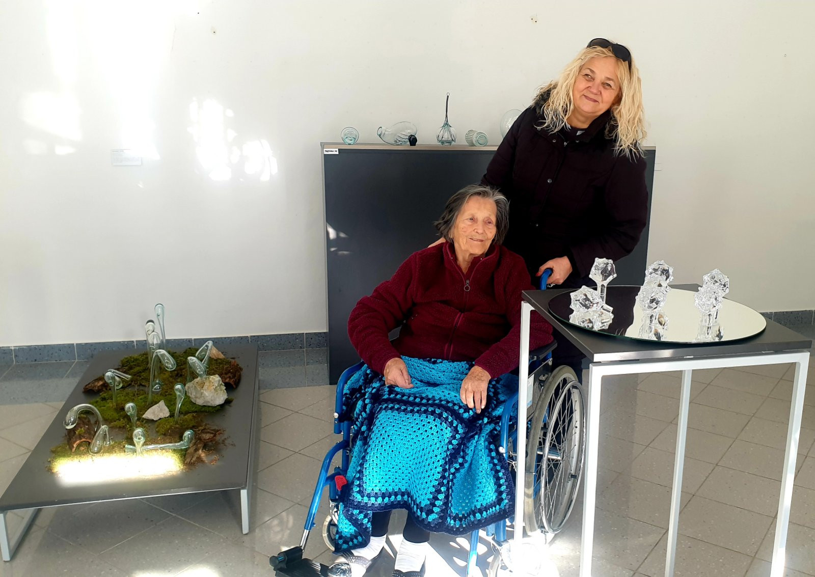 Sprehod do Anine galerije