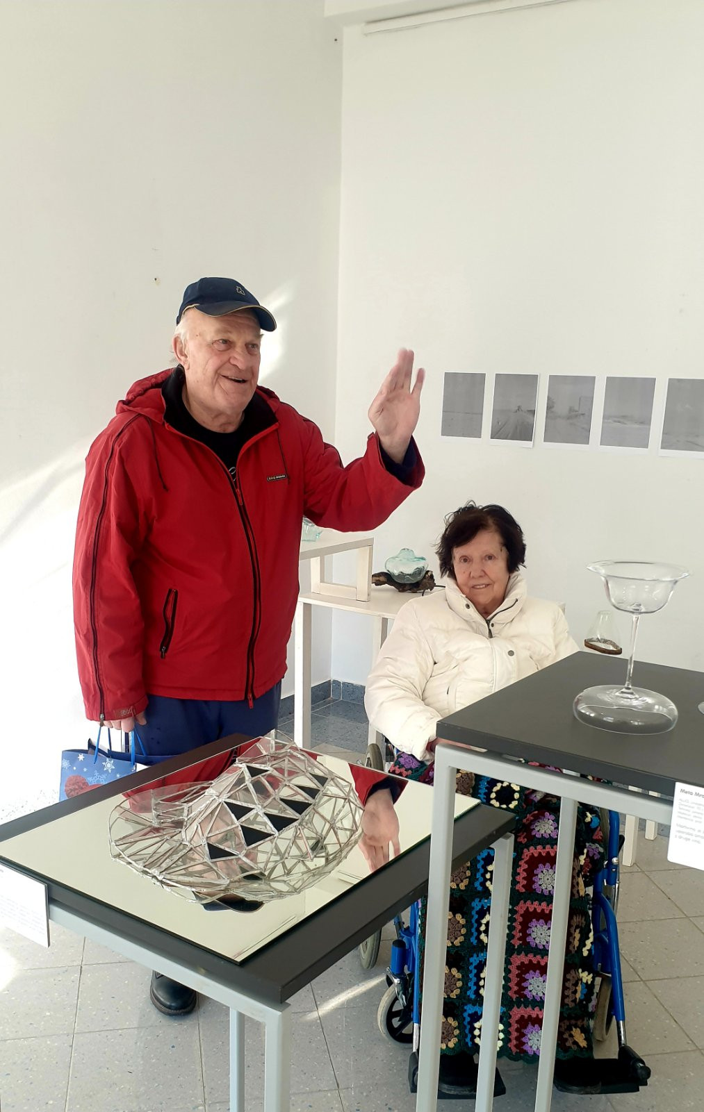 Sprehod do Anine galerije