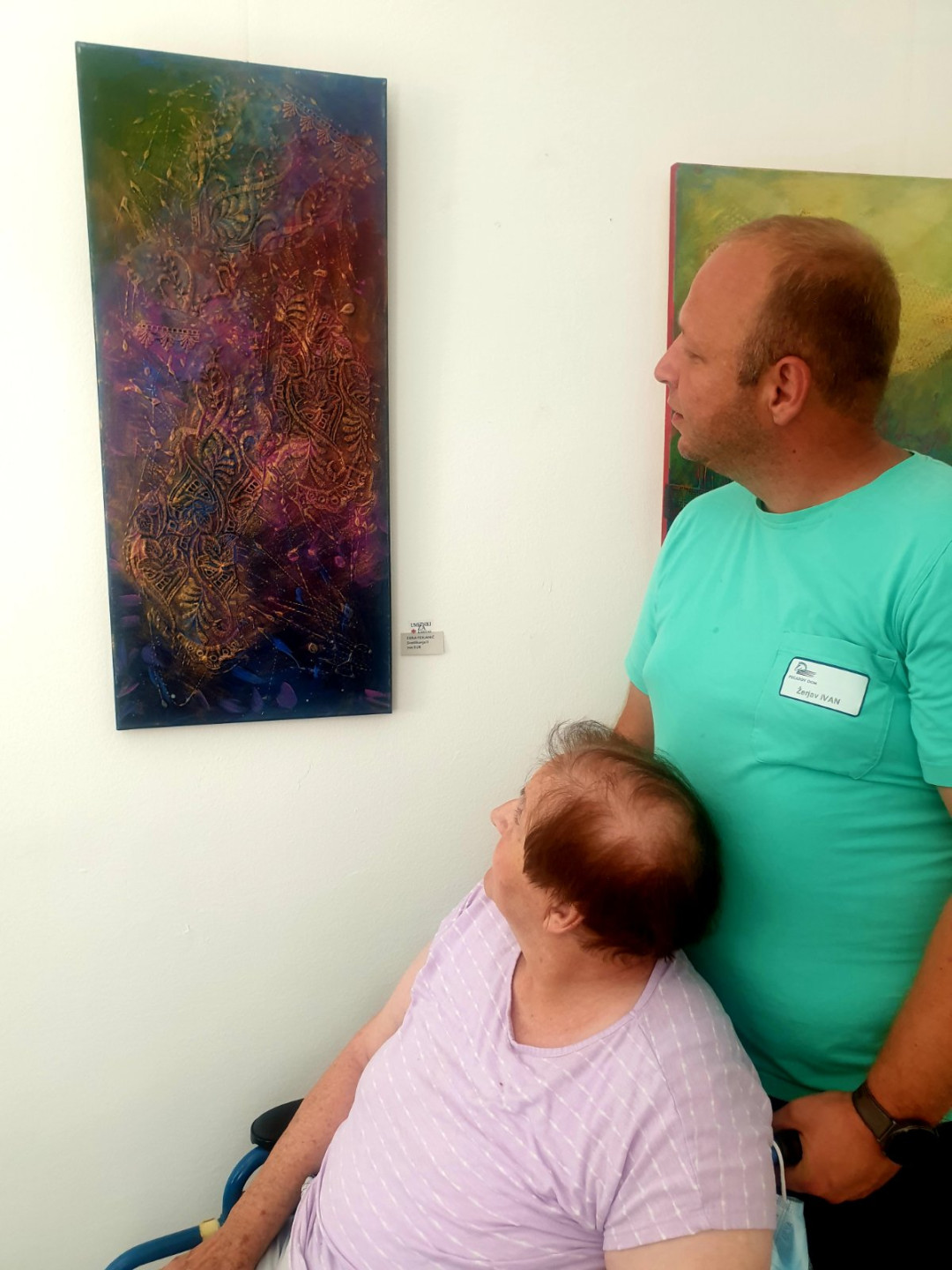 Sprehod do Anine galerije