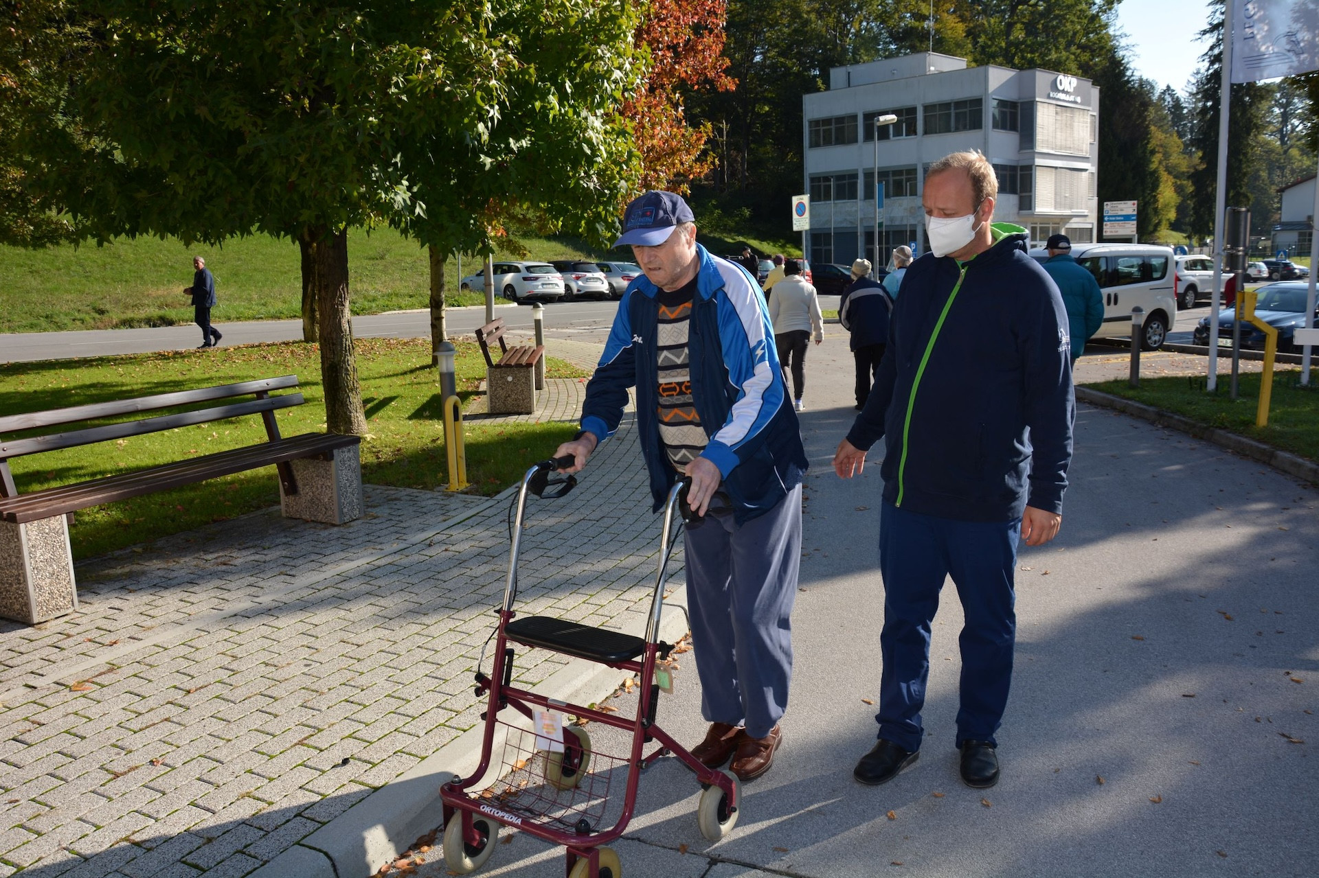 Sprehod in pogovor sta terapevtska