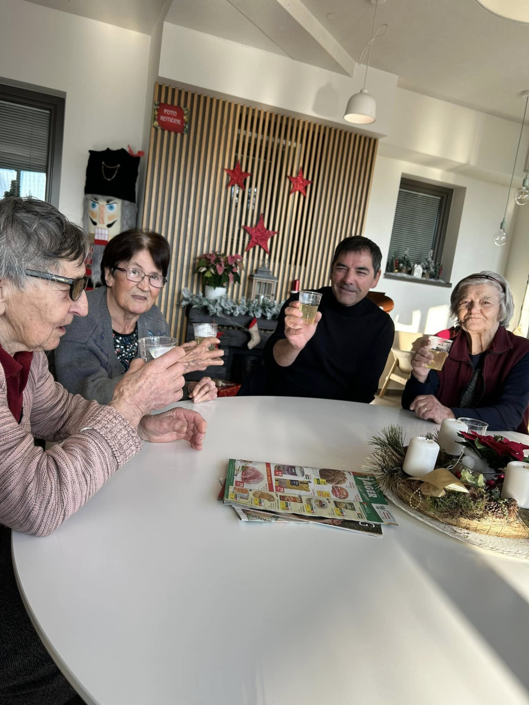 Sprehod in prednovoletno druženje