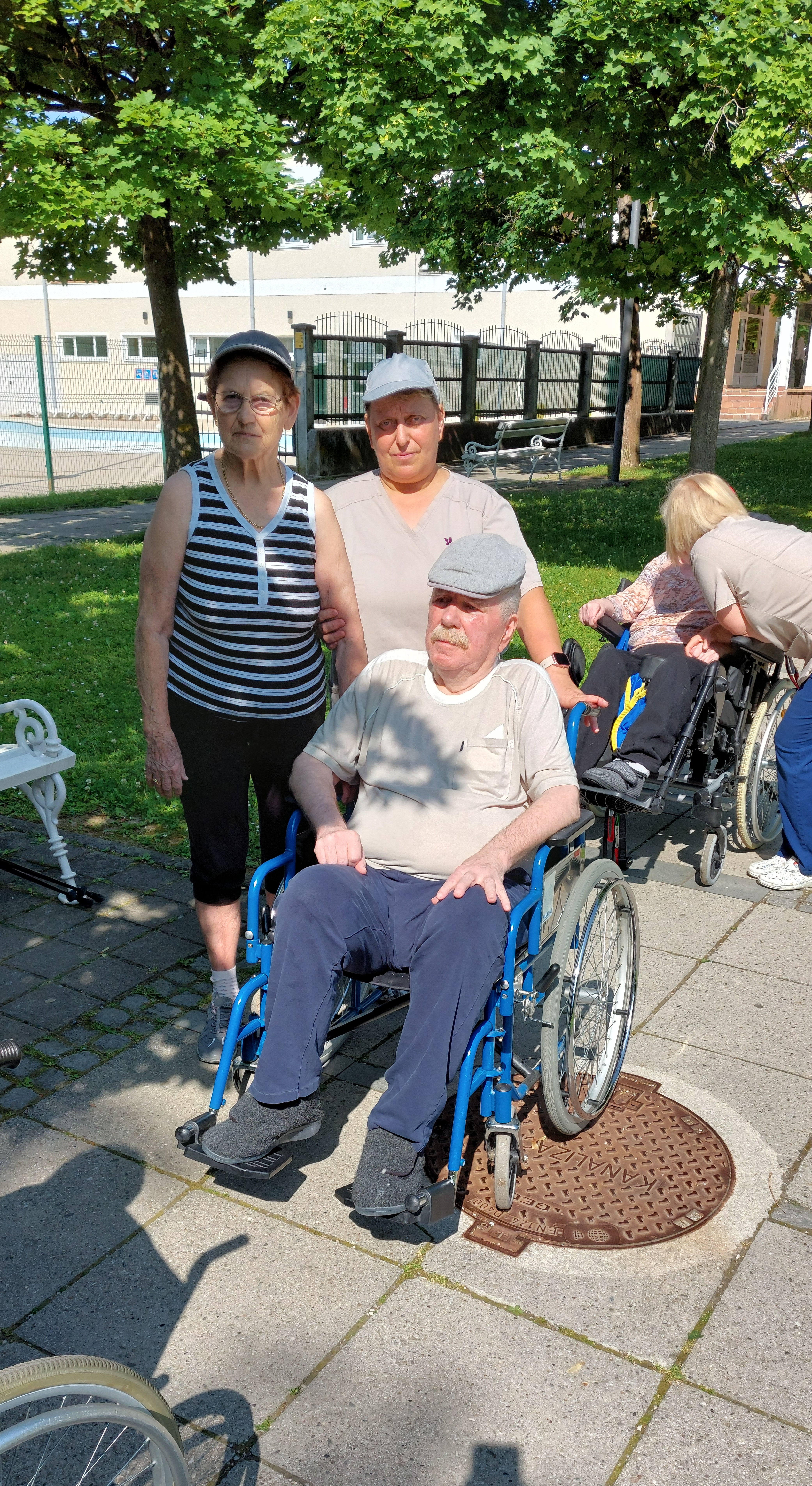 Sprehod po zdraviliškem parku