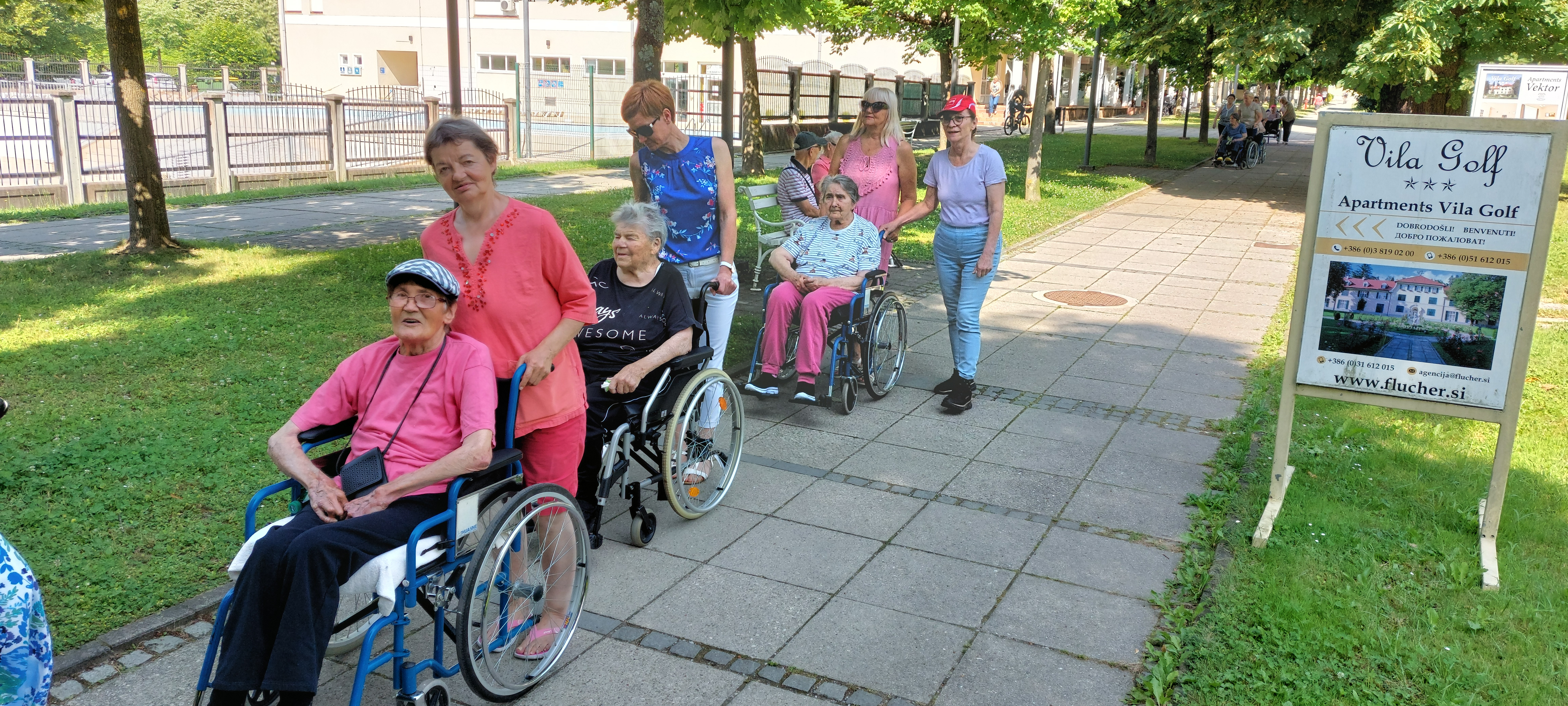 Sprehod po zdraviliškem parku