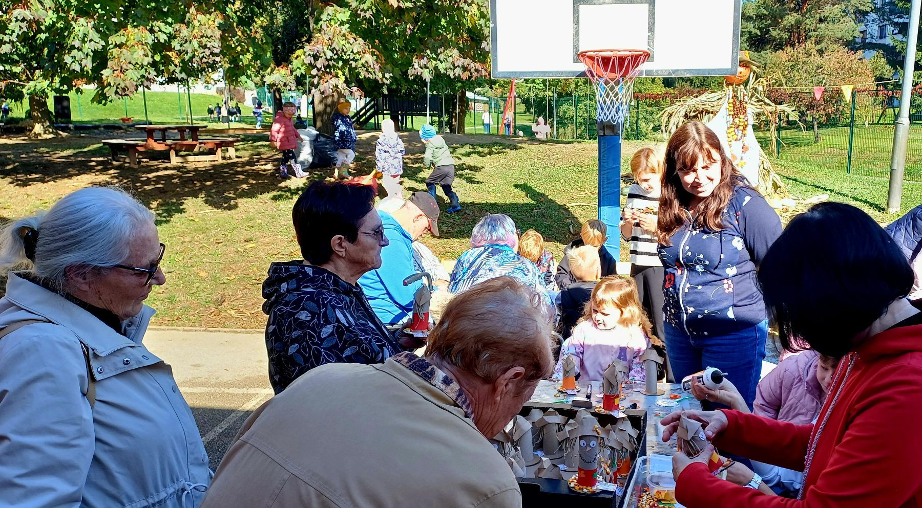 Srečanje polno smeha in ustvarjalnosti