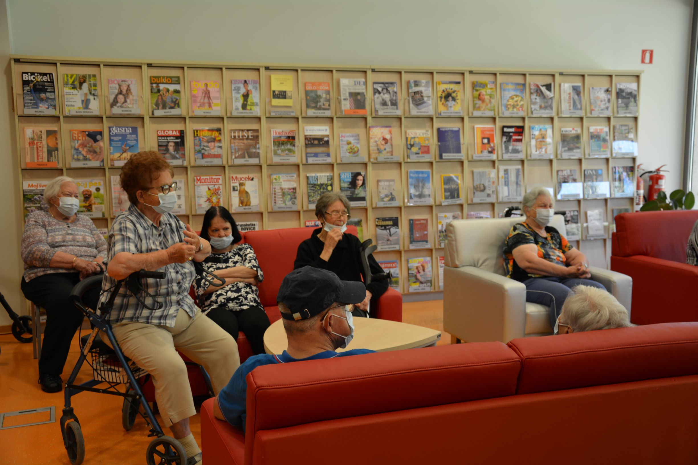 »Ura v knjižnici je prehitro minila«