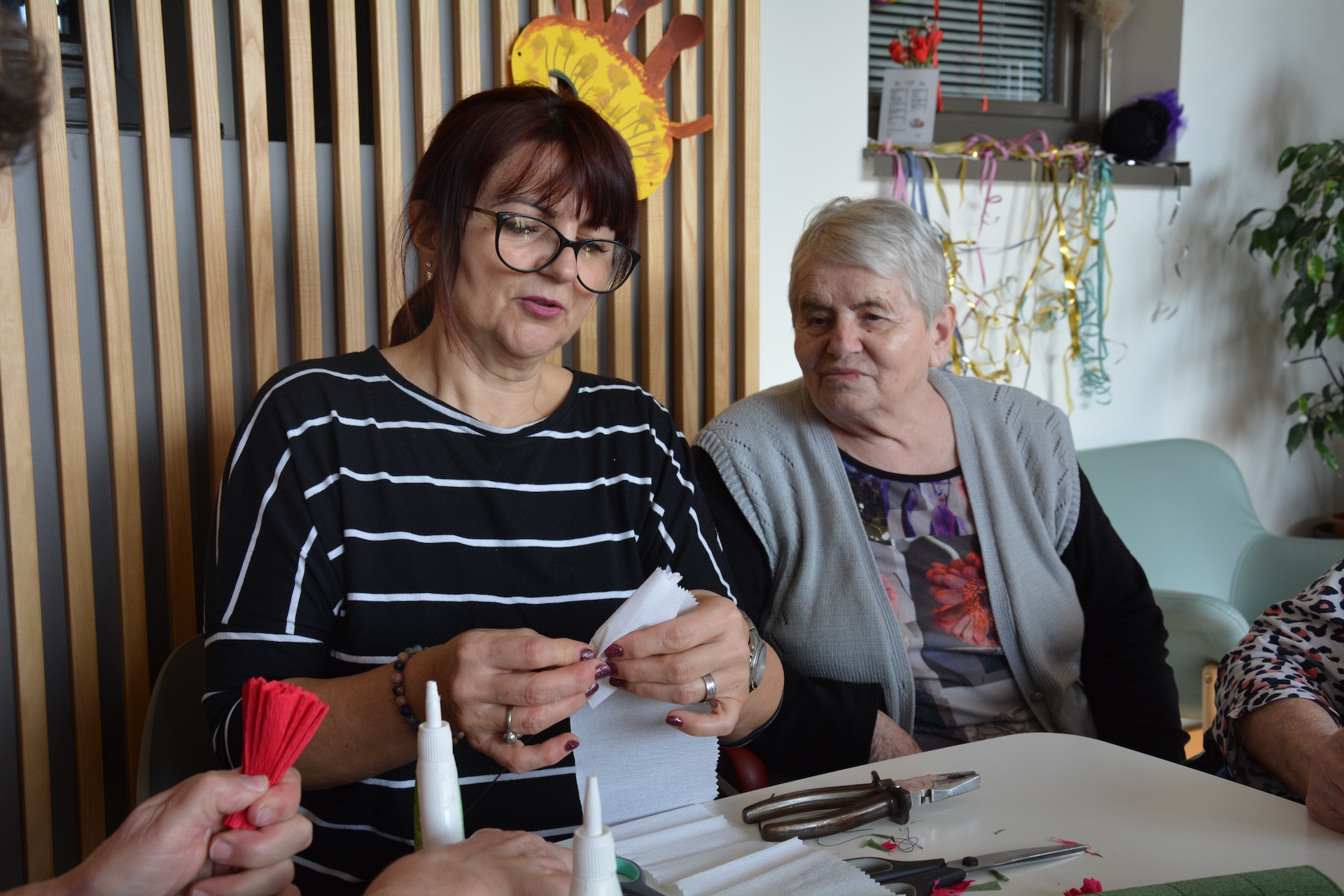 Ustvarjalna urica z društvom Vednocvet