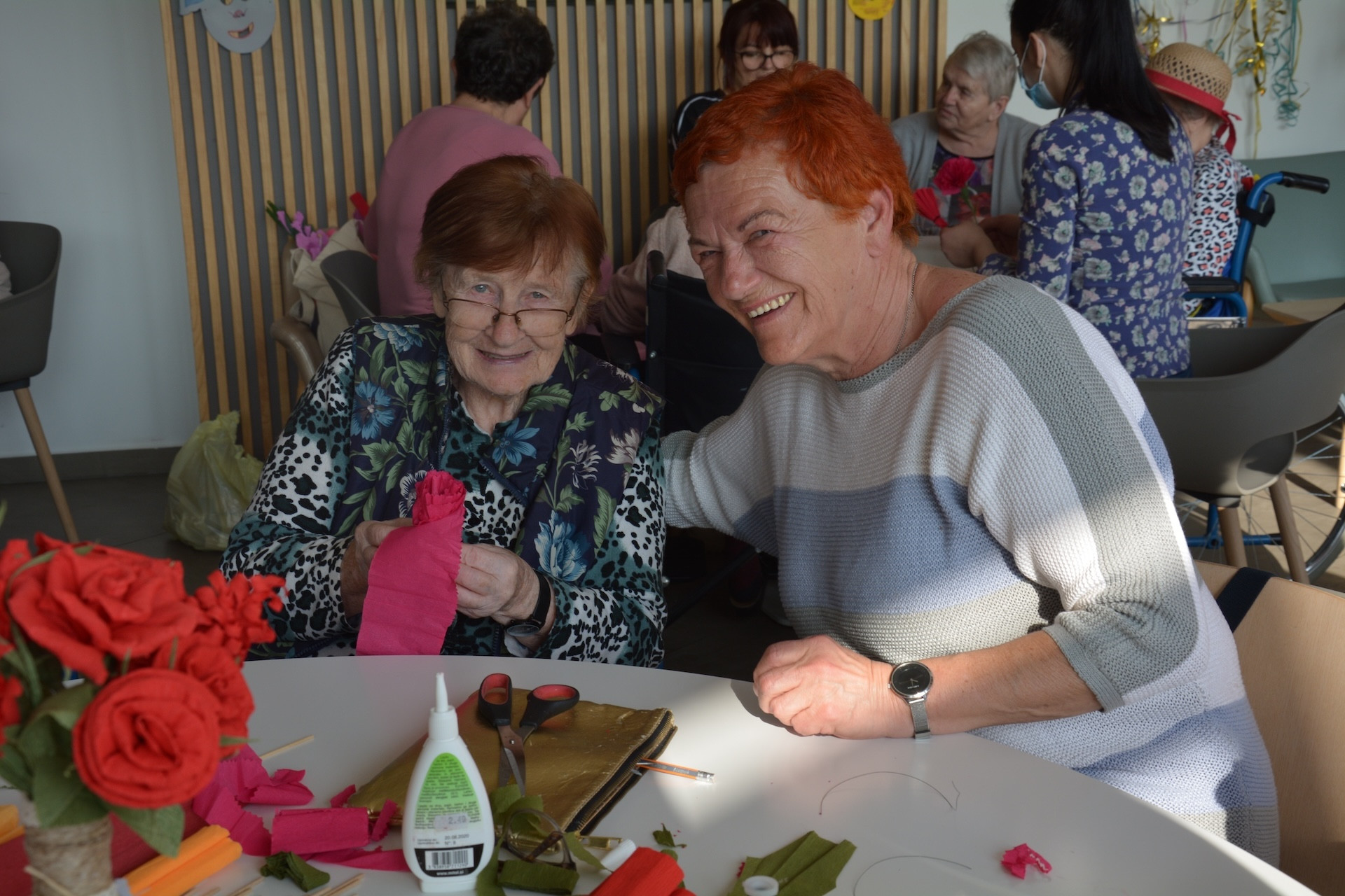 Ustvarjalna urica z društvom Vednocvet