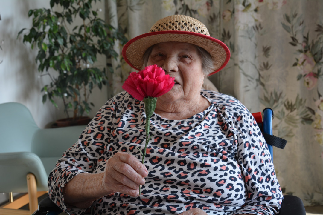 Ustvarjalna urica z društvom Vednocvet