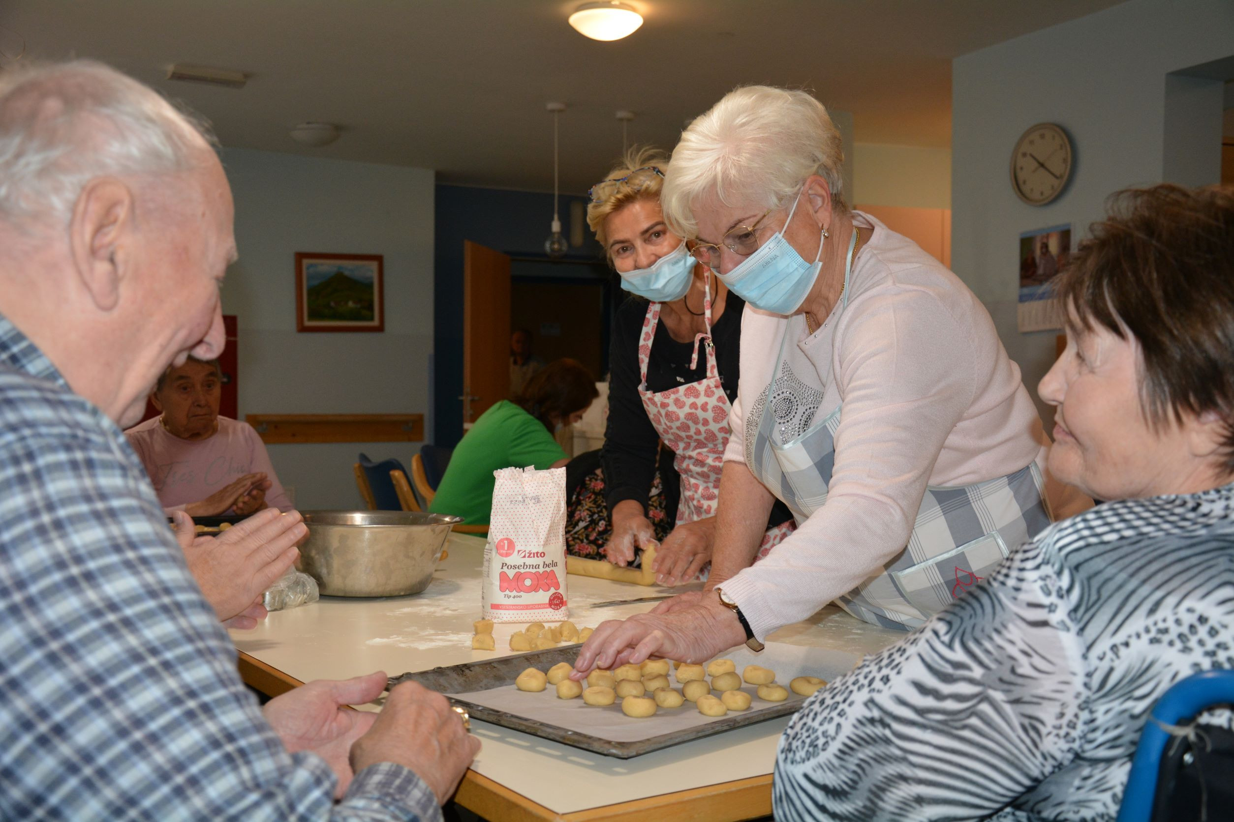 Uvod v čarobni veseli december