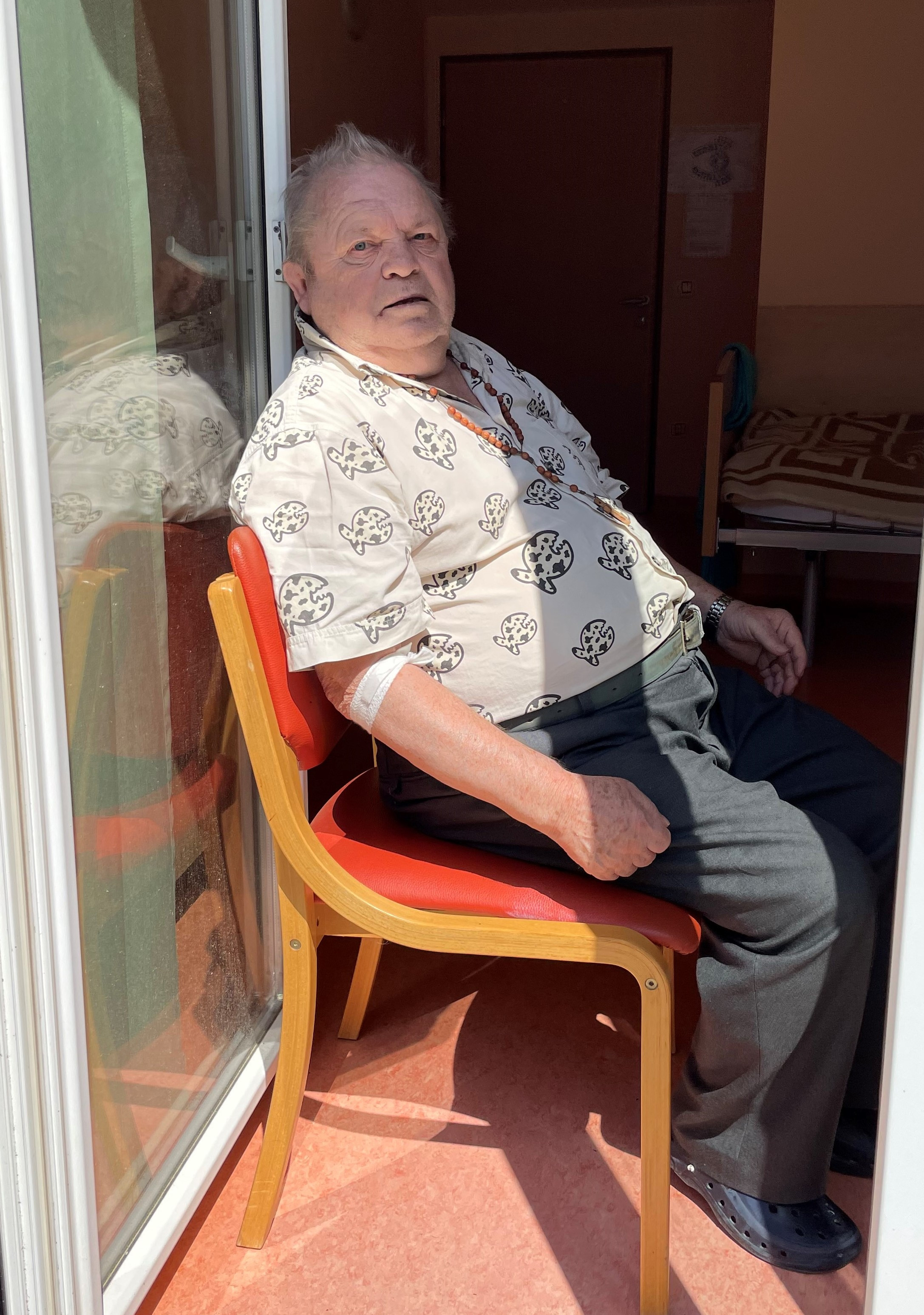 V tem tednu smo bili v skupinah demenc zelo aktivni... Zunaj smo urejali vrtičke, se sprehajali in telovadili zunaj, pekli pecivo... Naj bo takšnih tednov čim več!