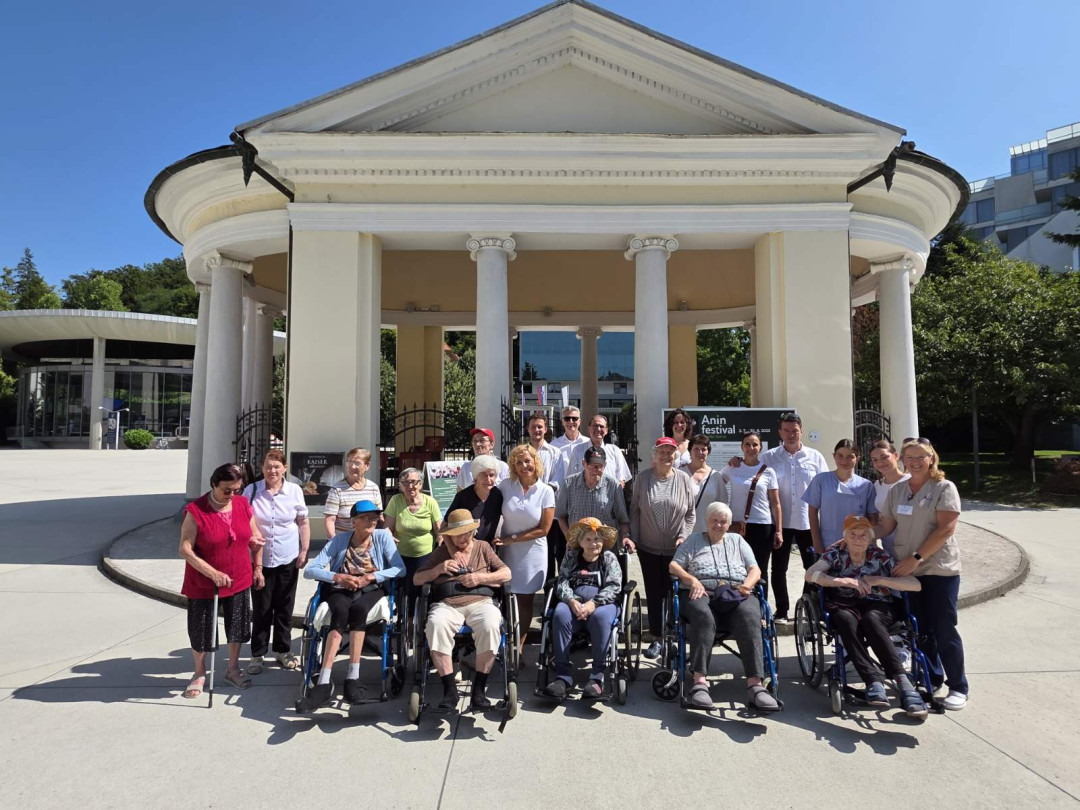 V zdraviliški park na promenadni koncert Musice Camerate