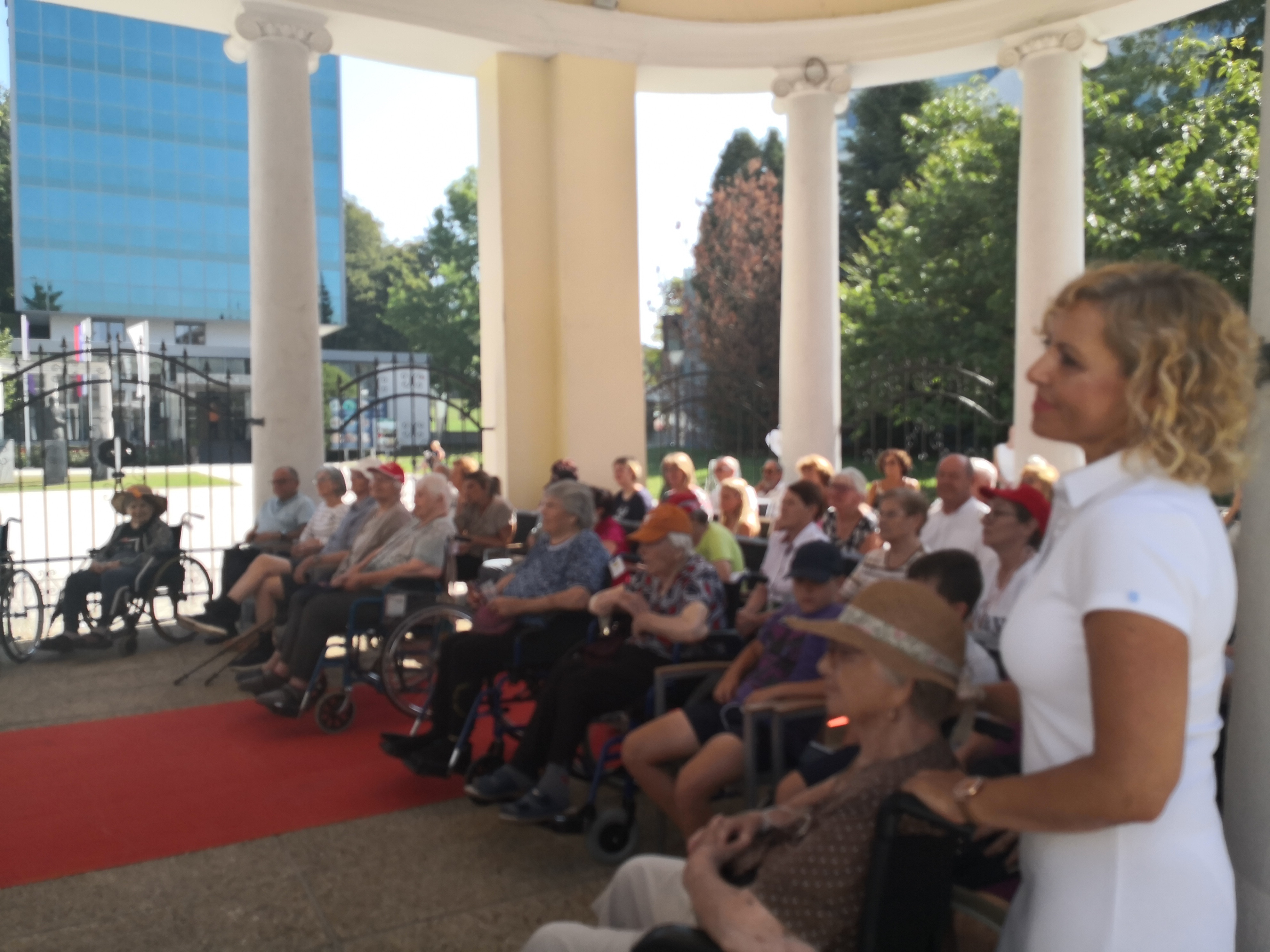 V zdraviliški park na promenadni koncert Musice Camerate