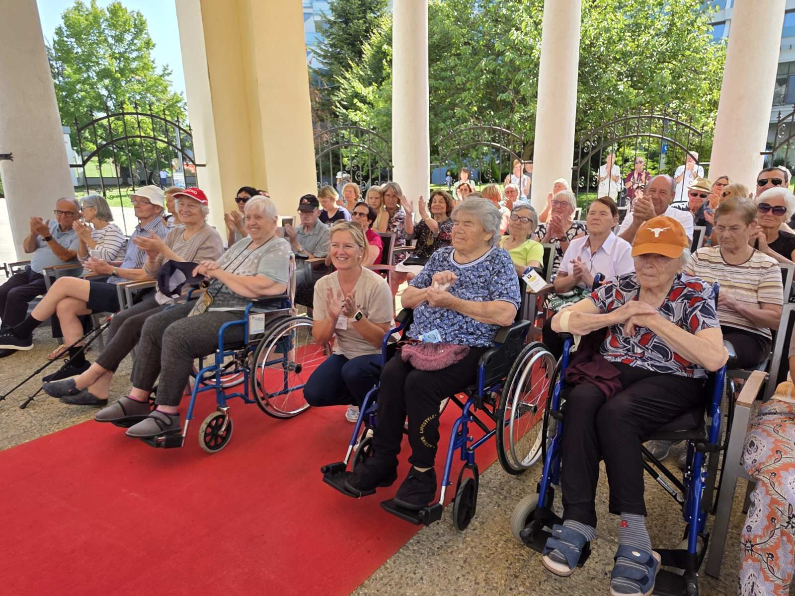 V zdraviliški park na promenadni koncert Musice Camerate