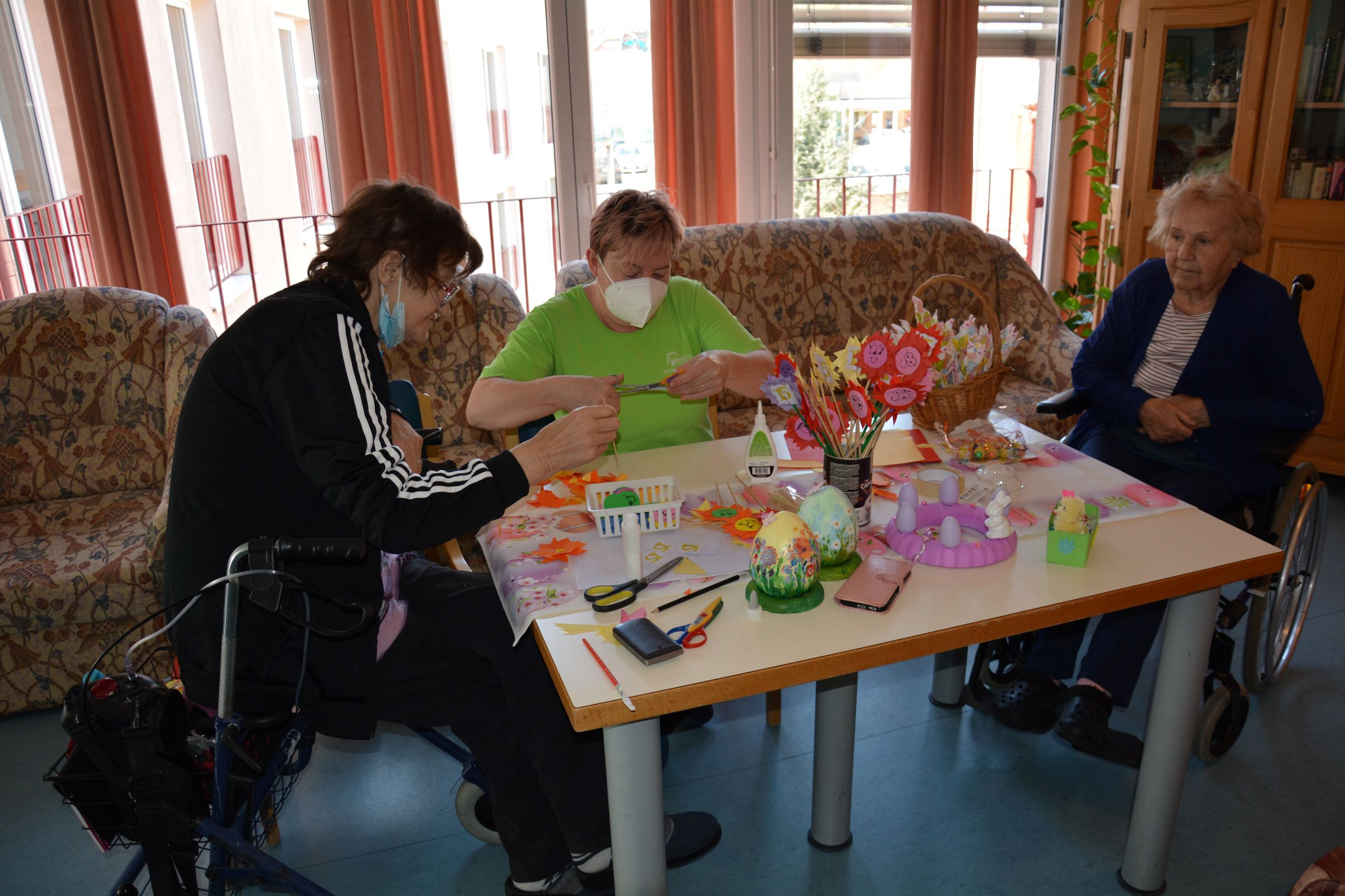 Velikonočna kraljica je orehova potica